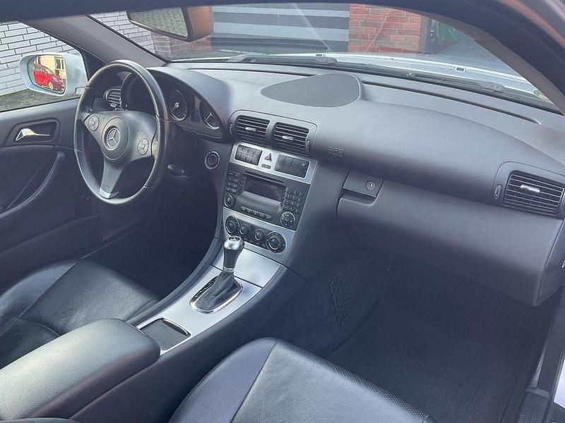 Gebraucht Mercedes CLC220 150 PS (110 kW) 2010 Silber Kleinwagen