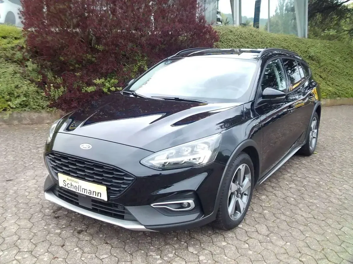 Gebraucht Ford Focus Active 155 PS (114 kW) 2020 Agate black Kombi