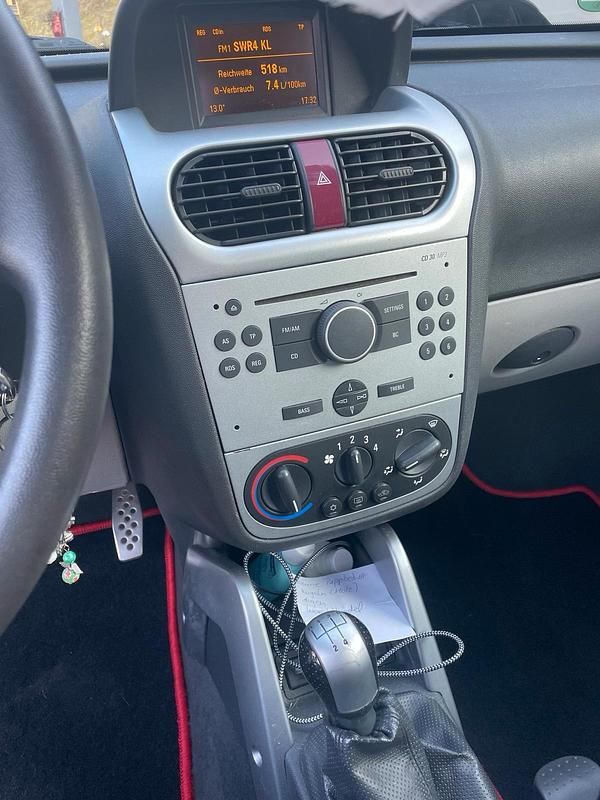 Gebraucht Opel Tigra 90 PS (66 kW) 2009 Schwarz Cabrio