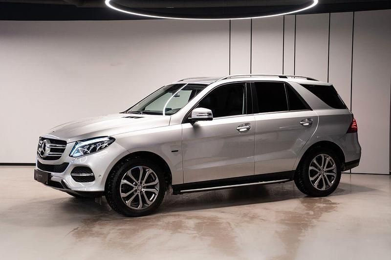 Gebraucht Mercedes GLE500 442 PS (325 kW) 2016 Silber SUV
