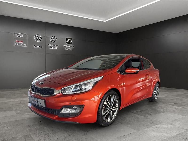 Gebraucht Kia ProCeed Spirit 135 PS (99 kW) 2013 Orange Kleinwagen