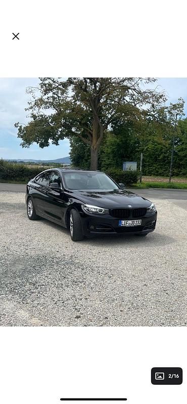 Schwarz Gebraucht 2019 BMW 330 Limousine | 22.000 € (Fairer Preis) - Bild 1/4