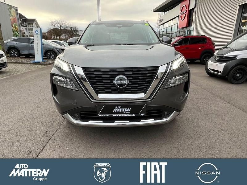 Neu Nissan X-Trail Tekna+ 163 PS (119 kW) 2026 Grau SUV