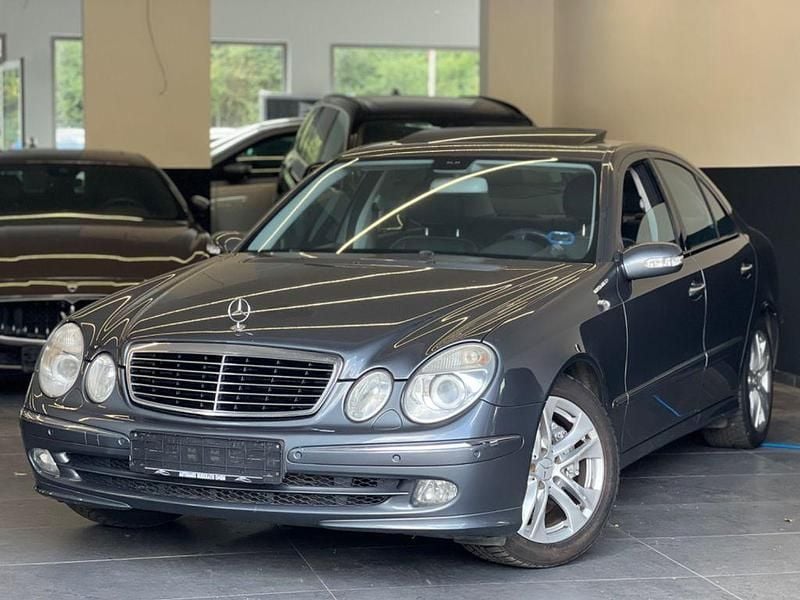 Grau Gebraucht 2006 Mercedes E280 Avantgarde Limousine | 6.490 € (Fairer Preis) - Bild 1/4