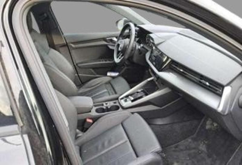 Gebraucht Audi A3 Sportback e-tron 204 PS (150 kW) 2023 Mythosschwarz metallic Kleinwagen