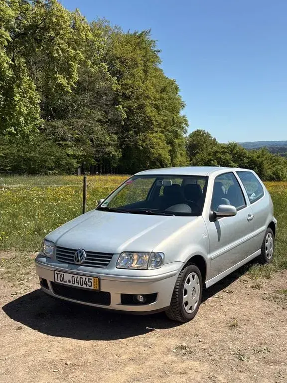Gebraucht VW Polo 60 PS (44 kW) 2000 Silber Kleinwagen