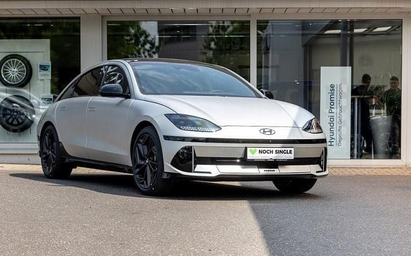 Gravity gold matt Gebraucht 2023 Hyundai Ioniq 6 Techniq Limousine | 36.990 € (Guter Preis) - Bild 1/4