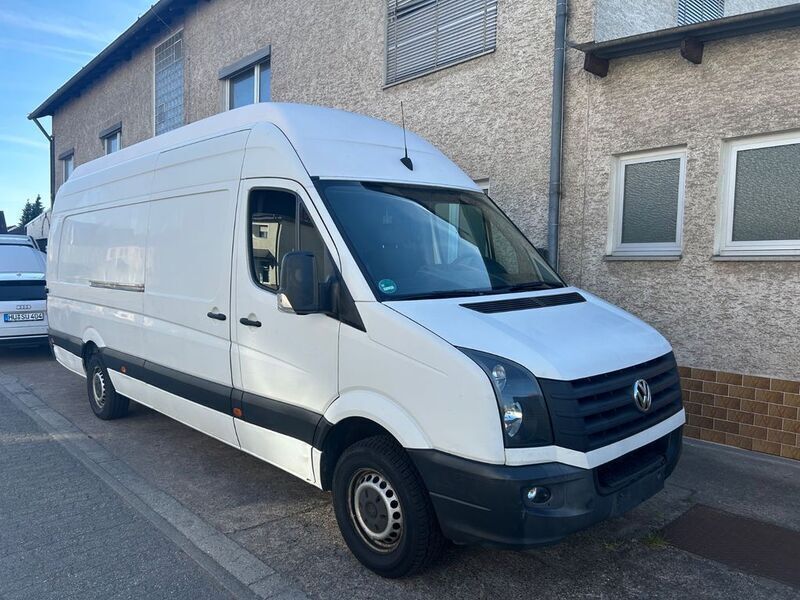 Weiß Gebraucht 2015 VW Crafter Van | 11.000 € (Etwas zu teuer) - Bild 1/4