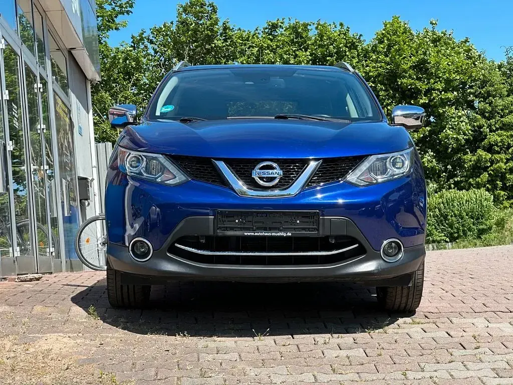 Gebraucht Nissan Qashqai Tekna 163 PS (119 kW) 2015 Blau SUV