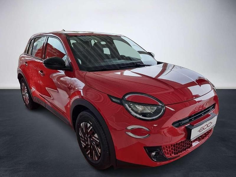 Gebraucht Fiat 600E Red 114 kW (156 PS) 2024 Rot SUV
