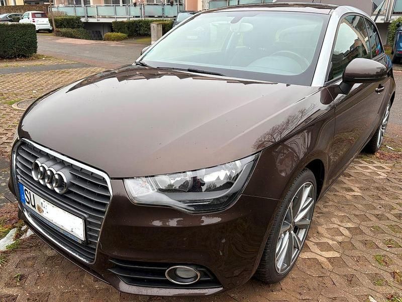Braun Gebraucht 2012 Audi A1 Attraction Kleinwagen | 8.500 € (Fairer Preis) - Bild 1/4