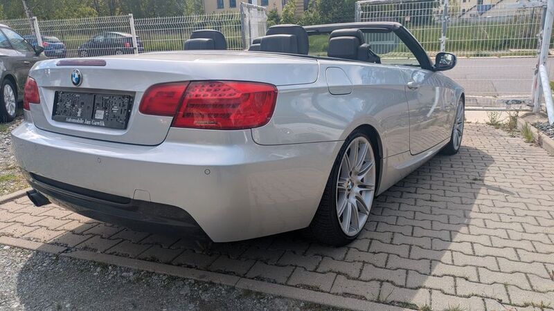 Gebraucht BMW 325 Cabriolet M Sport 204 PS (150 kW) 2012 Silber Cabrio