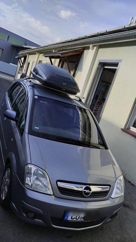 Grau Gebraucht 2007 Opel Meriva Van / Kleinbus | 990 € (Fairer Preis) - Bild 1/4