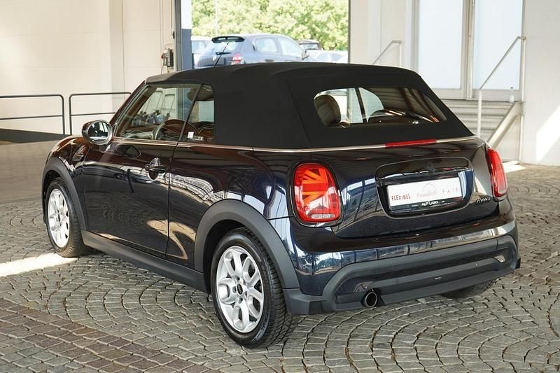 Gebraucht Mini Cooper Classic 136 PS (100 kW) 2023 Schwarz Kleinwagen
