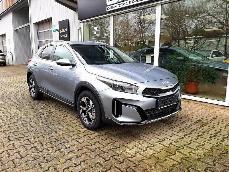 Neu Kia XCeed 116 PS (85 kW) 2025 Silber SUV