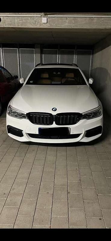 Weiß Gebraucht 2019 BMW 530 M Sport Kombi | 34.950 € (Etwas zu teuer) - Bild 1/4