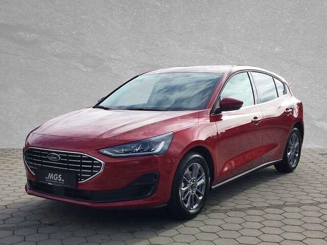 Usado Ford Focus Titanium 155 CV (114 kW) 2022 Rojo Utilitario