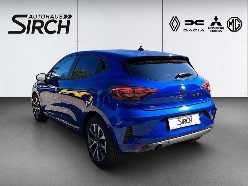 Neu Mitsubishi Colt Plus 67 PS (49 kW) 2025 Blau Limousine