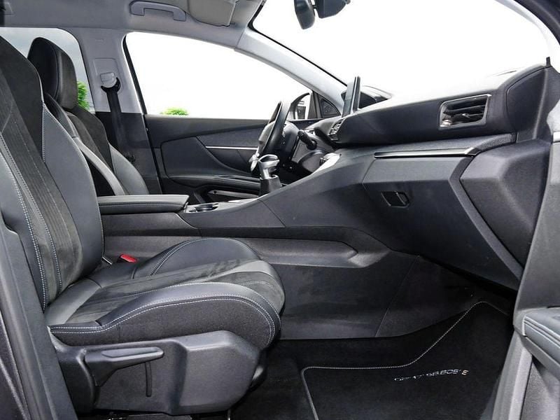 Gebraucht Peugeot 5008 Crossway 131 PS (96 kW) 2020 Grau Van / Kleinbus