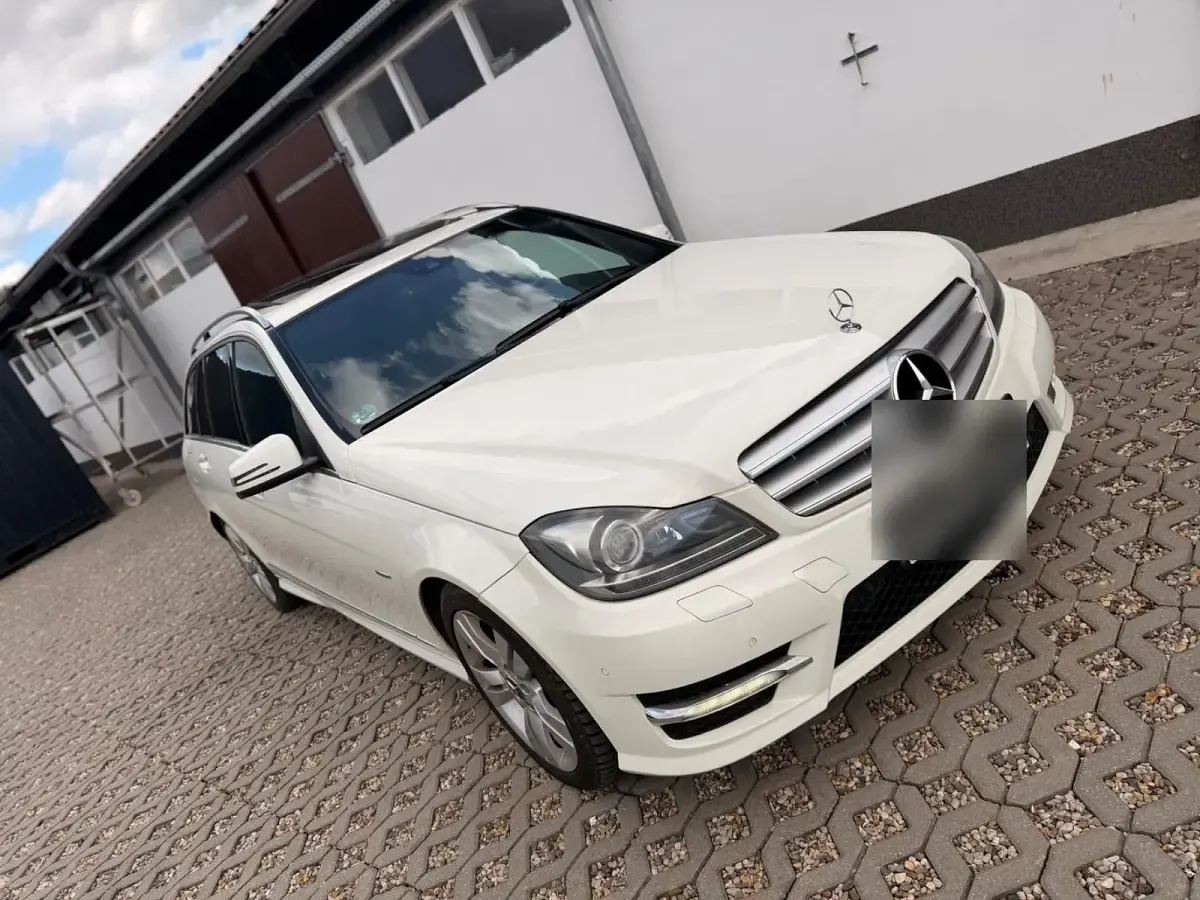 Gebraucht Mercedes C250 AMG 204 PS (150 kW) 2012 Weiß Kombi