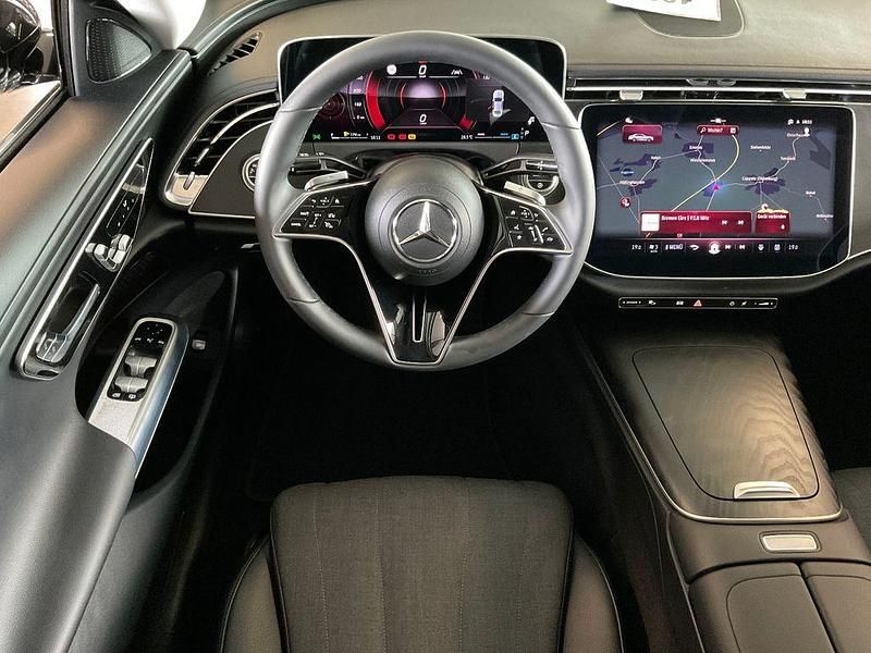 Gebraucht Mercedes E220 Advanced Plus 197 PS (144 kW) 2024 Graphitgrau Limousine