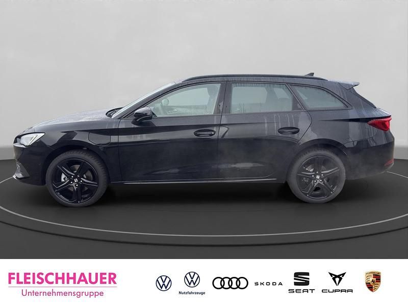 Neu Seat Leon Black Edition 150 PS (110 kW) 2025 Schwarz Kombi