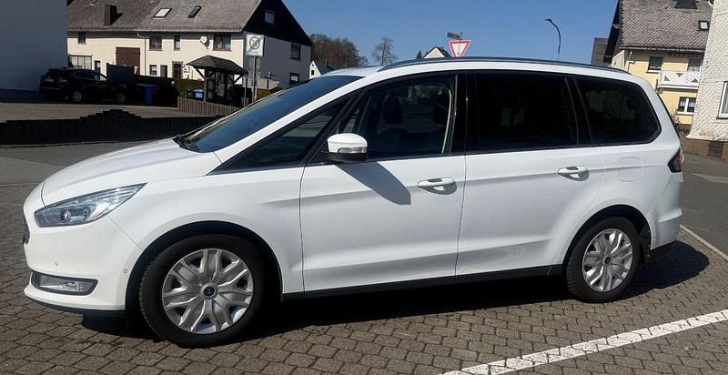 Gebraucht Ford Galaxy Titanium 190 PS (139 kW) 2019 Weiß Van / Kleinbus