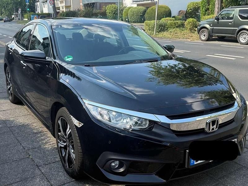 Schwarz Gebraucht 2018 Honda Civic Elegance Limousine | 12.600 € (Guter Preis) - Bild 1/4