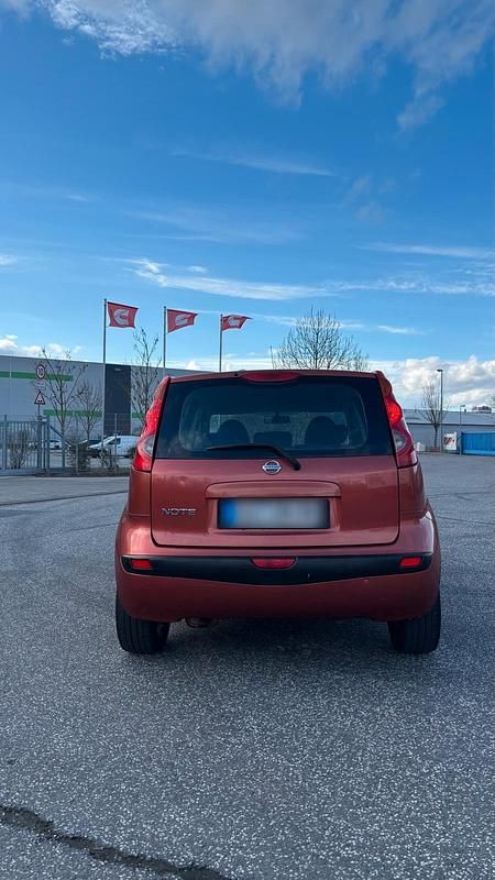 Usata Nissan Note 88 CV (64 kW) 2007 Arancione Utilitaria