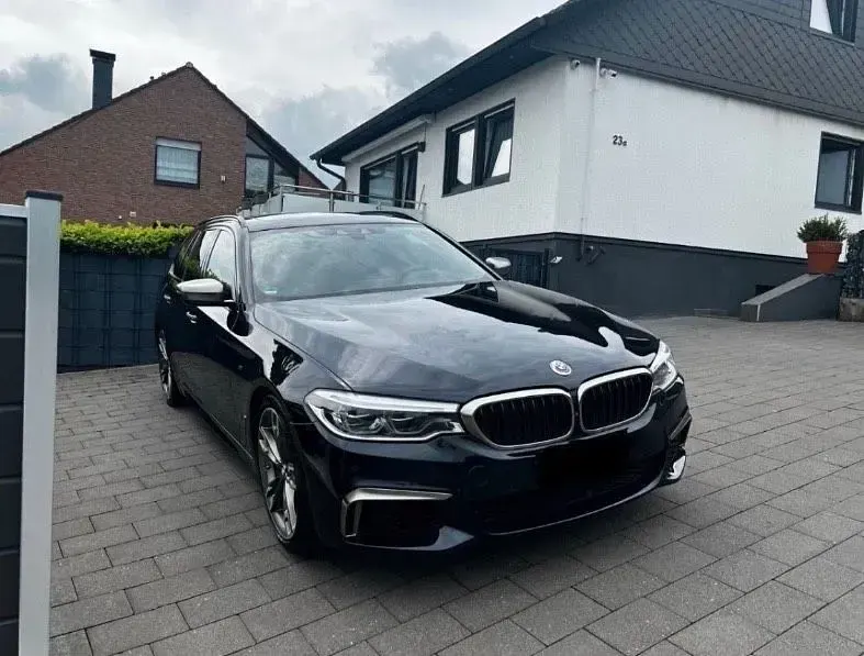 Gebraucht BMW M550 Performance 400 PS (294 kW) 2018 Schwarz Limousine