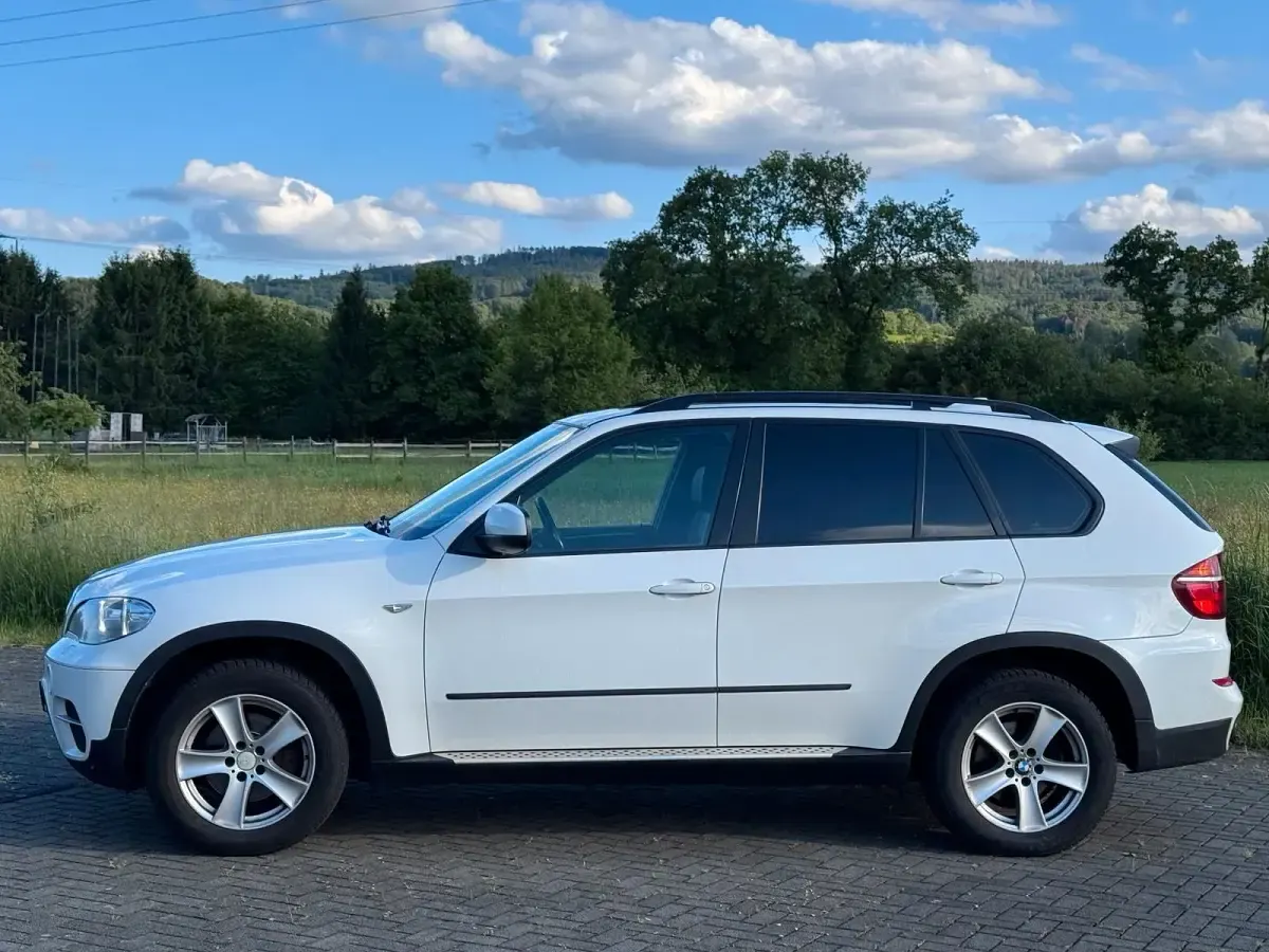 Gebraucht BMW X5 245 PS (180 kW) 2012 Weiß SUV