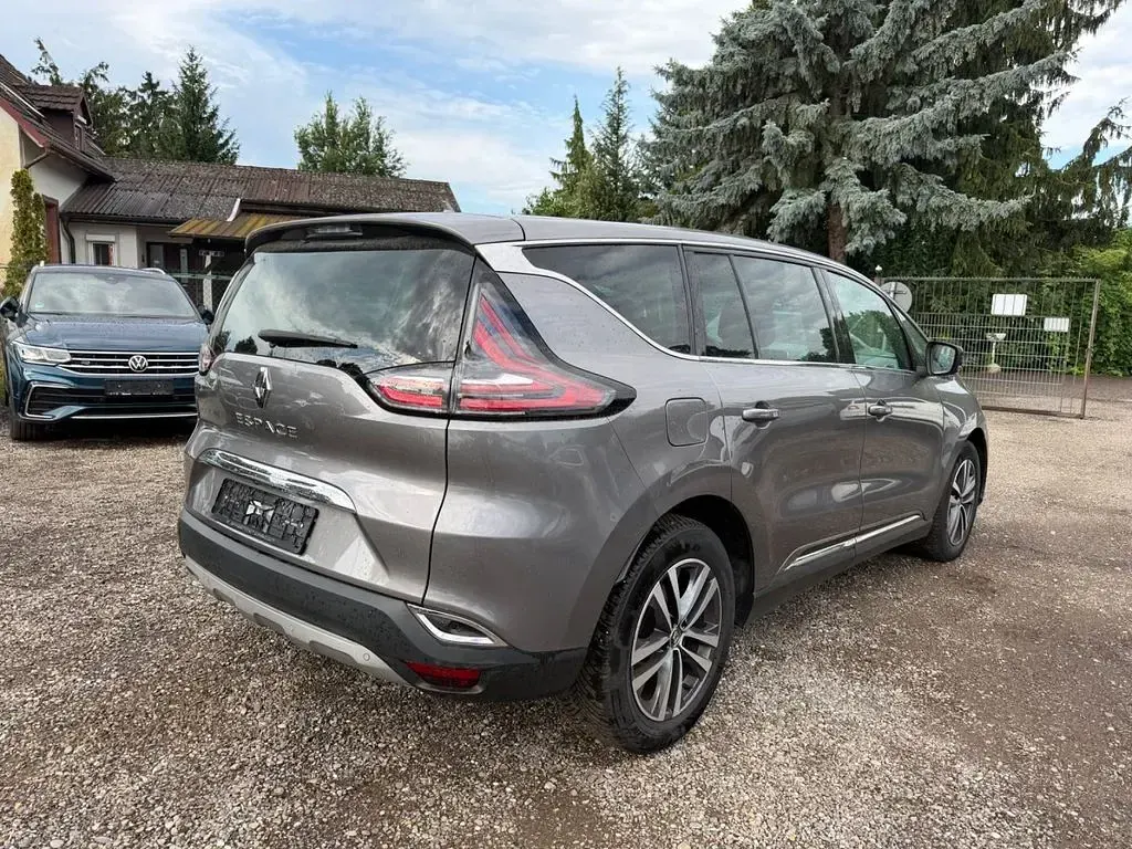 Gebraucht Renault Espace 160 PS (117 kW) 2019 Grau Van / Kleinbus