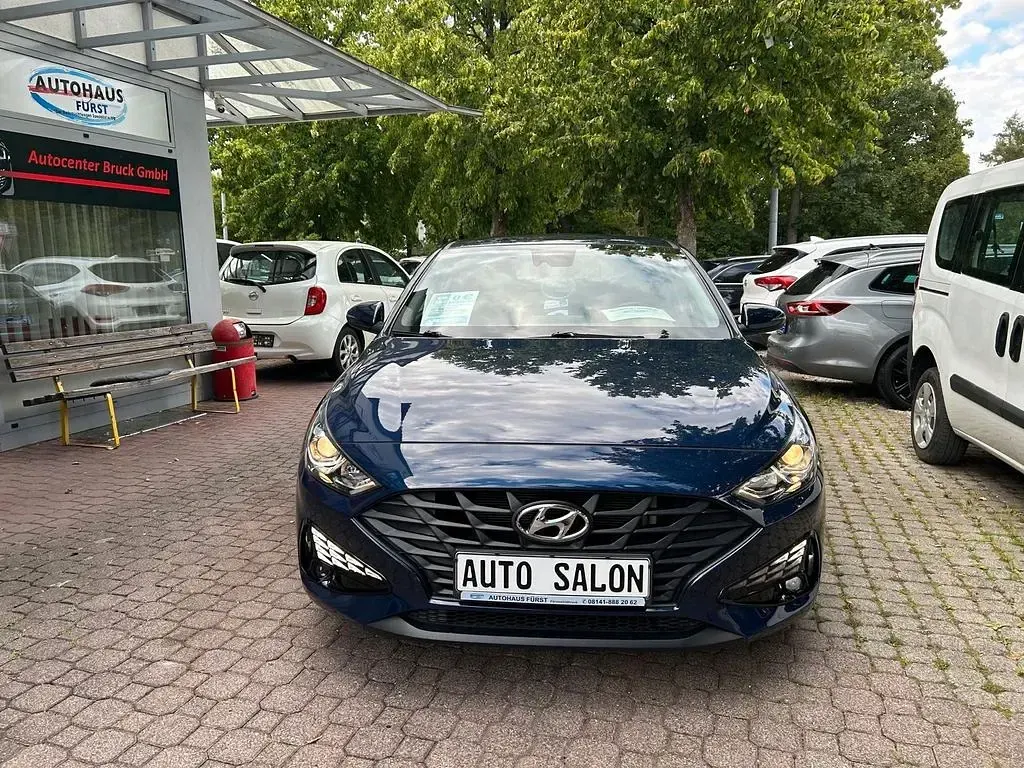 Gebraucht Hyundai i30 Sport 120 PS (88 kW) 2021 Blau Limousine