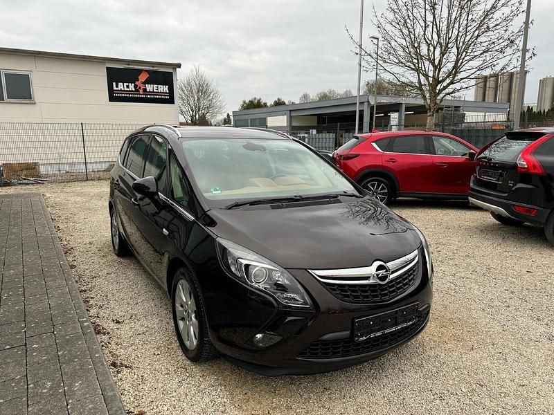 Gebraucht Opel Zafira Tourer Innovation 136 PS (100 kW) 2017 Braun Van / Kleinbus