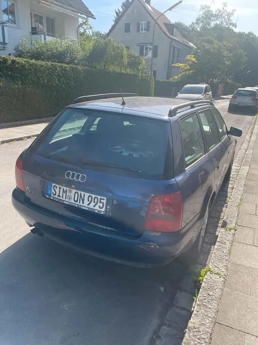 Gebraucht Audi A4 150 PS (110 kW) 1998 Blau Kombi