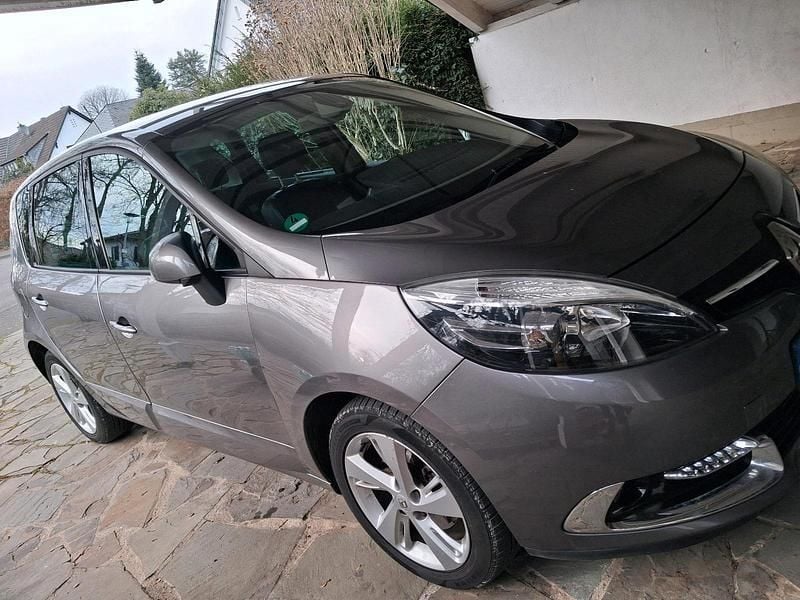 Gebraucht Renault Scénic III Dynamique 110 PS (80 kW) 2012 Silber Van / Kleinbus