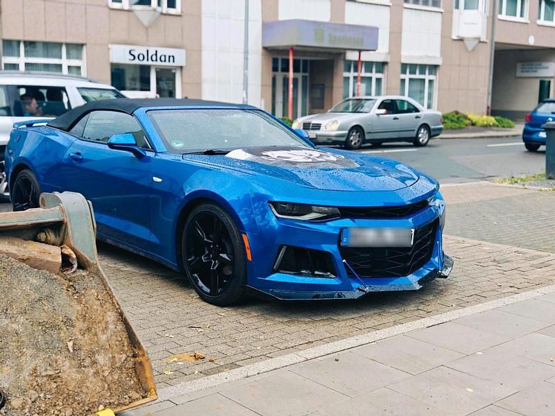 Blau Gebraucht 2017 Chevrolet Camaro ZL1 Cabrio | 29.999 € (Etwas zu teuer) - Bild 1/4
