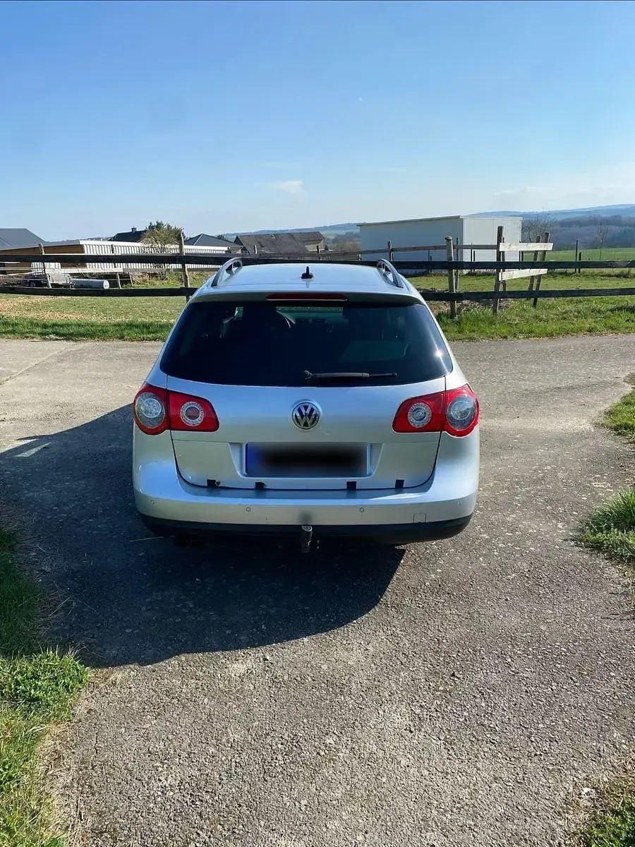 Gebraucht VW Passat Comfortline 140 PS (102 kW) 2009 Silber Kombi