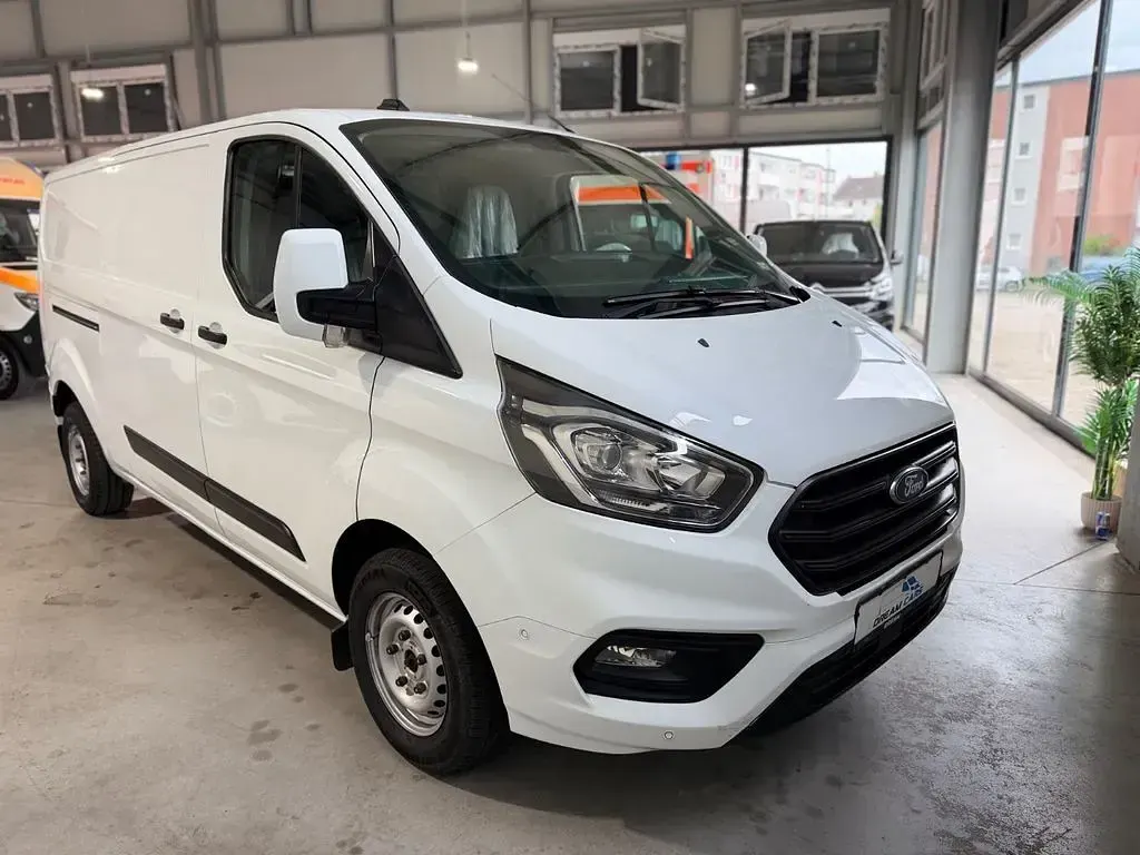 Gebraucht Ford Transit Custom Trend 105 PS (77 kW) 2022 Frozen white Van / Kleinbus