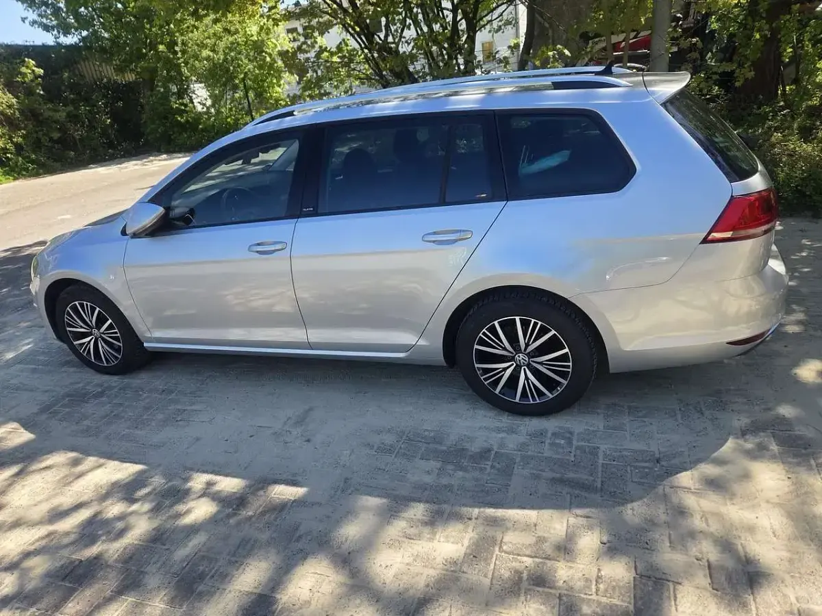 Gebraucht VW Golf VII Comfortline 150 PS (110 kW) 2016 Grau Kombi