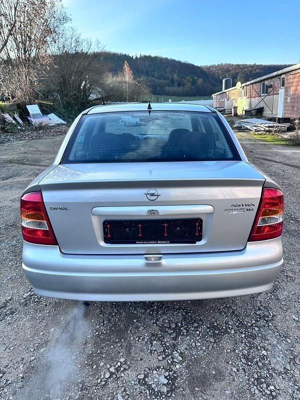 Second-hand Opel Astra 75 CP (55 kW) 1999 Argintiu Berlinǎ