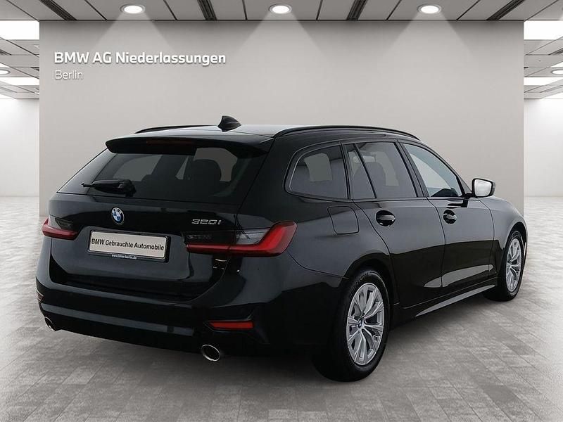 Gebraucht BMW 320 184 PS (135 kW) 2022 Schwarz Kombi