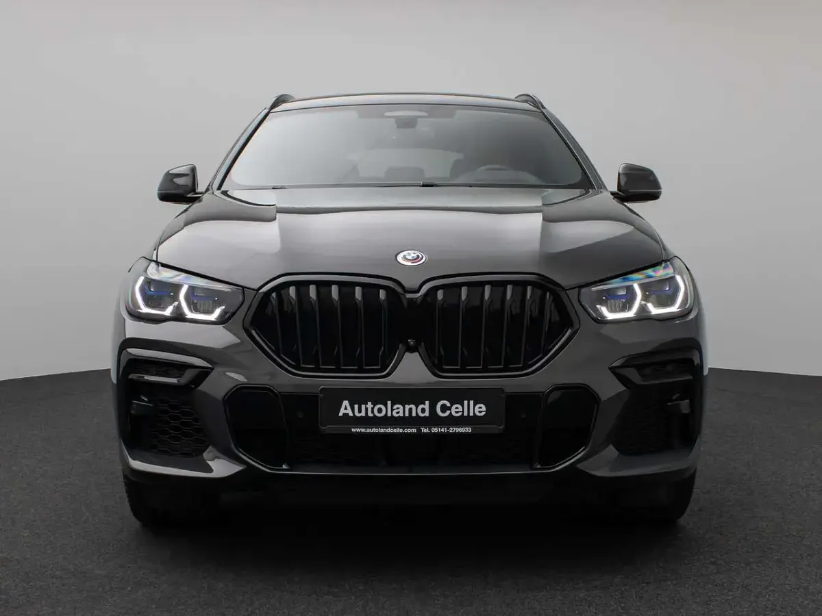 Gebraucht BMW X6 M 530 PS (389 kW) 2022 Bmw individual dravitgrauc36 SUV