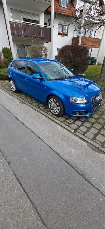 Gebraucht Audi A3 160 PS (117 kW) 2010 Blau Kleinwagen