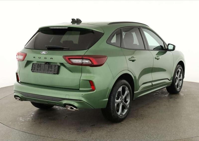 Neu Ford Kuga ST-Line 186 PS (136 kW) 2026 Bursting green SUV