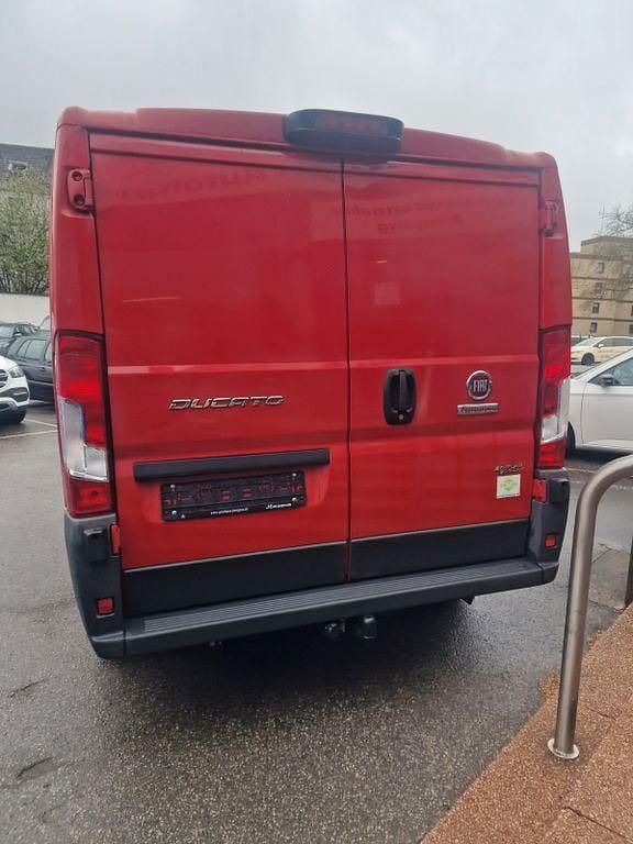 Gebraucht Fiat Ducato 136 PS (100 kW) 2016 Rot Van