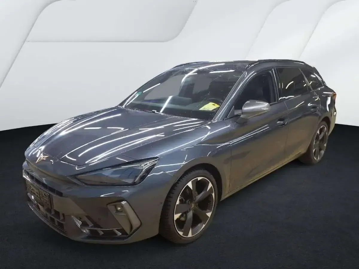 Usata Cupra Leon 150 CV (110 kW) 2025 Grigio Station wagon