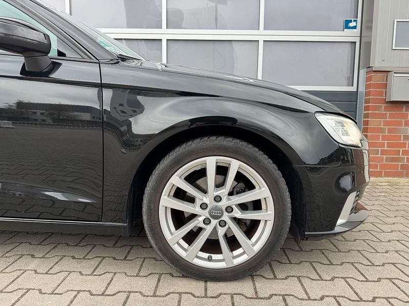 Gebraucht Audi A3 116 PS (85 kW) 2017 Schwarz Limousine