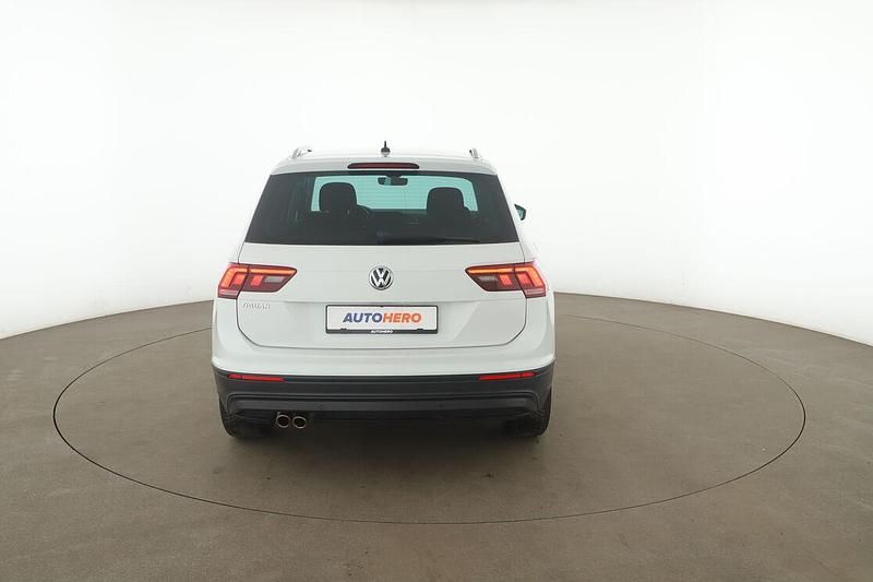 Gebraucht VW Tiguan Join 125 PS (91 kW) 2018 Weiß SUV