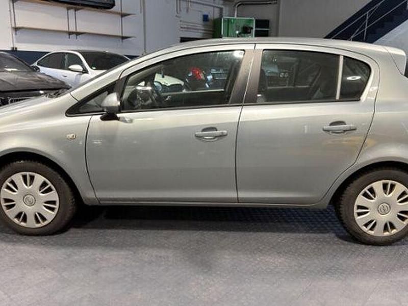Gebraucht Opel Corsa 131 PS (96 kW) 2013 Silber Kleinwagen